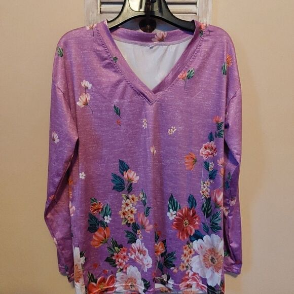 Zulily floral top - Picture 3 of 5